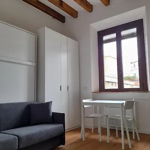 Flat In Milano, Porta Romana Mediolan