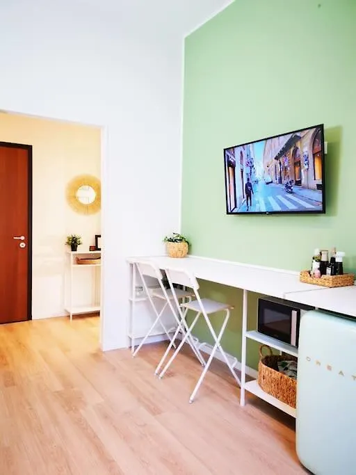 Sunny Flat 50 Meters From The Metro Lejlighed Milano