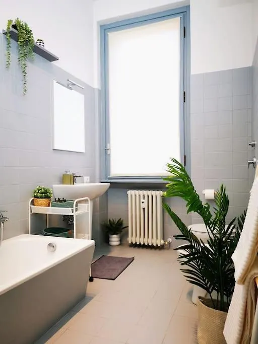 Sunny Flat 50 Meters From The Metro Lejlighed Milano Italien