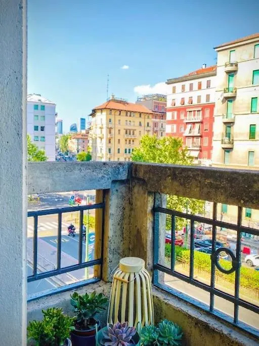 Sunny Flat 50 Meters From The Metro Lejlighed Milano Italien